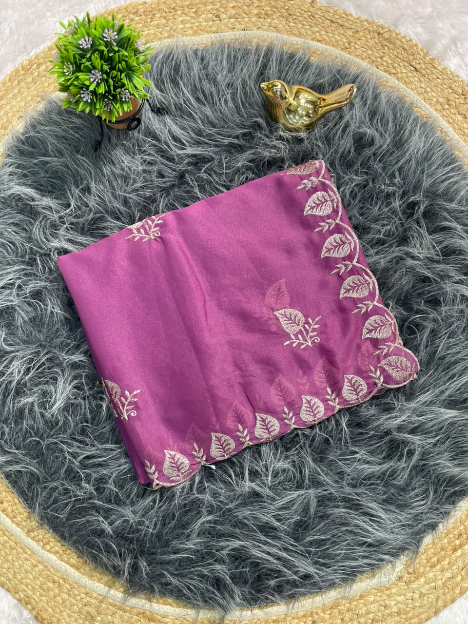 DF-SIMRAN PREMIUM STAR GEORGETTE FABRIC SAREE FEATURING ELEGENT LEAF EMBROIDERY BUTTI WORK WITH EMBROIDERY CUTWORK BORDER AND DESIGNER PALLU WITH BLOUSE