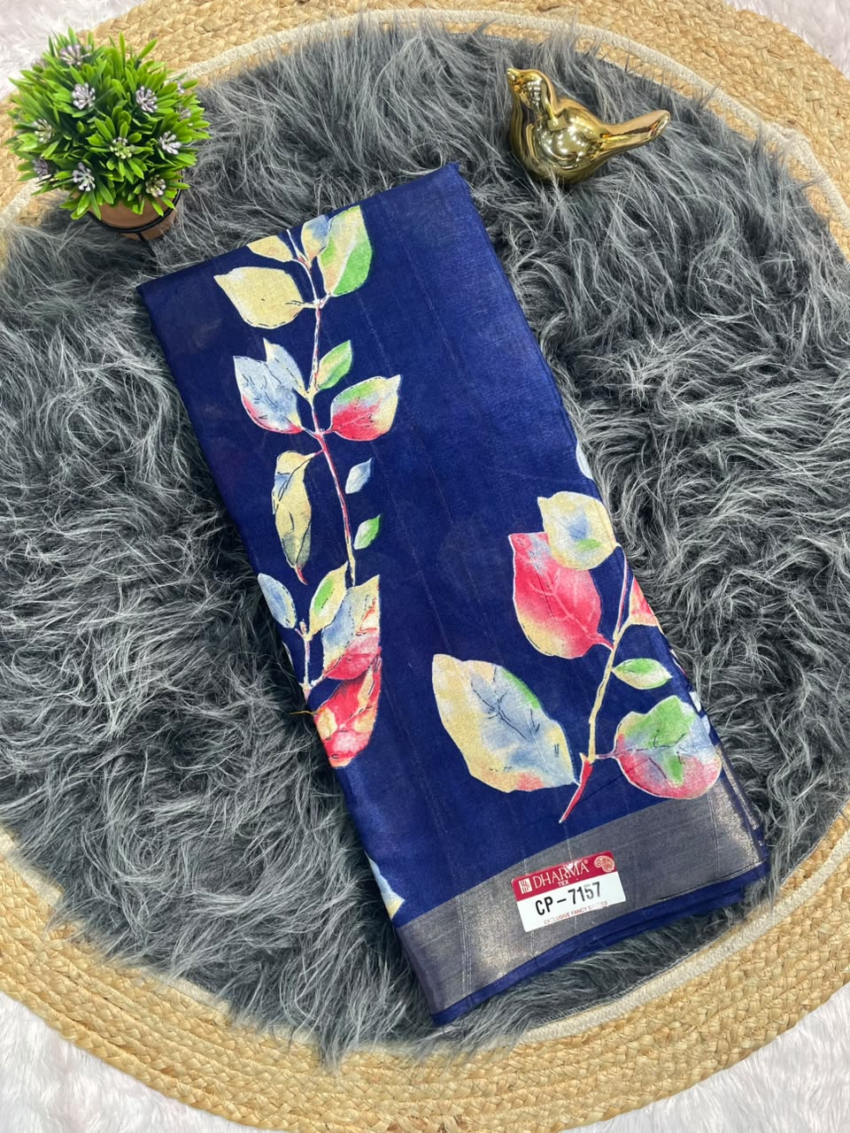 CP-7157 MAL COTTON FABRIC SAREE WITH BEAUTIFUL PALLU DESIGN WITH FLOWER PRINT WITH BLOUSE