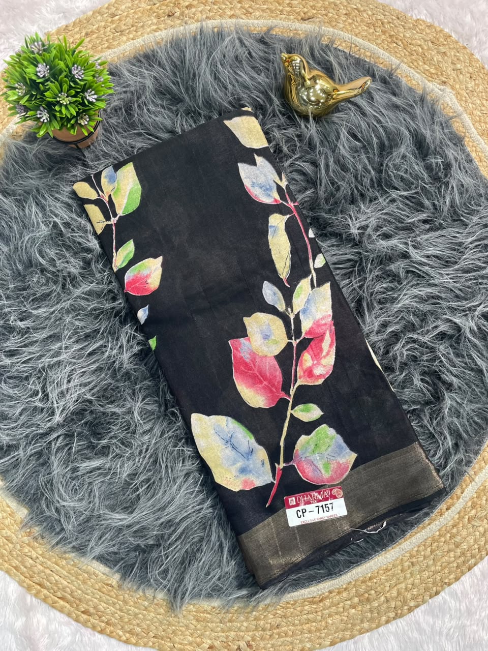 CP-7157 MAL COTTON FABRIC SAREE WITH BEAUTIFUL PALLU DESIGN WITH FLOWER PRINT WITH BLOUSE
