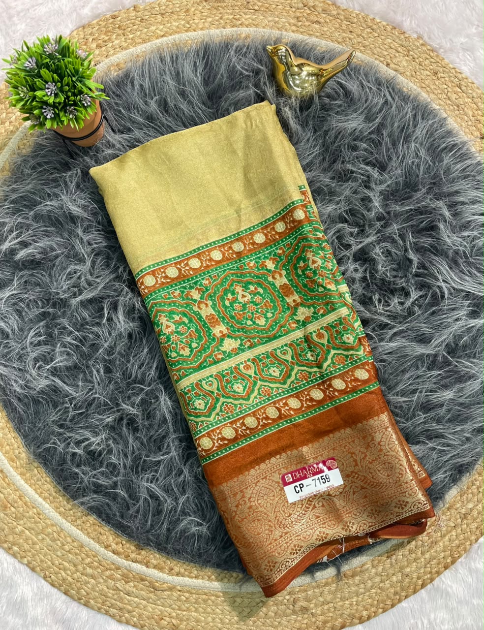 CP-7159 MARSMALLOW FABRIC SAREE WITH RICH PALLU DESIGN WITH BEAUTIFUL DAMAN DESIGN WITH BLOUSE