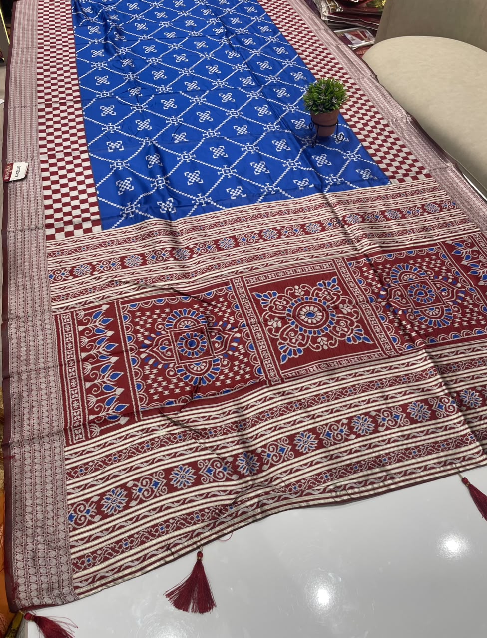 AJ-CELLO BANDHANI WEAVING DESIGN  WITH RICH PALLU WITH TASSELS