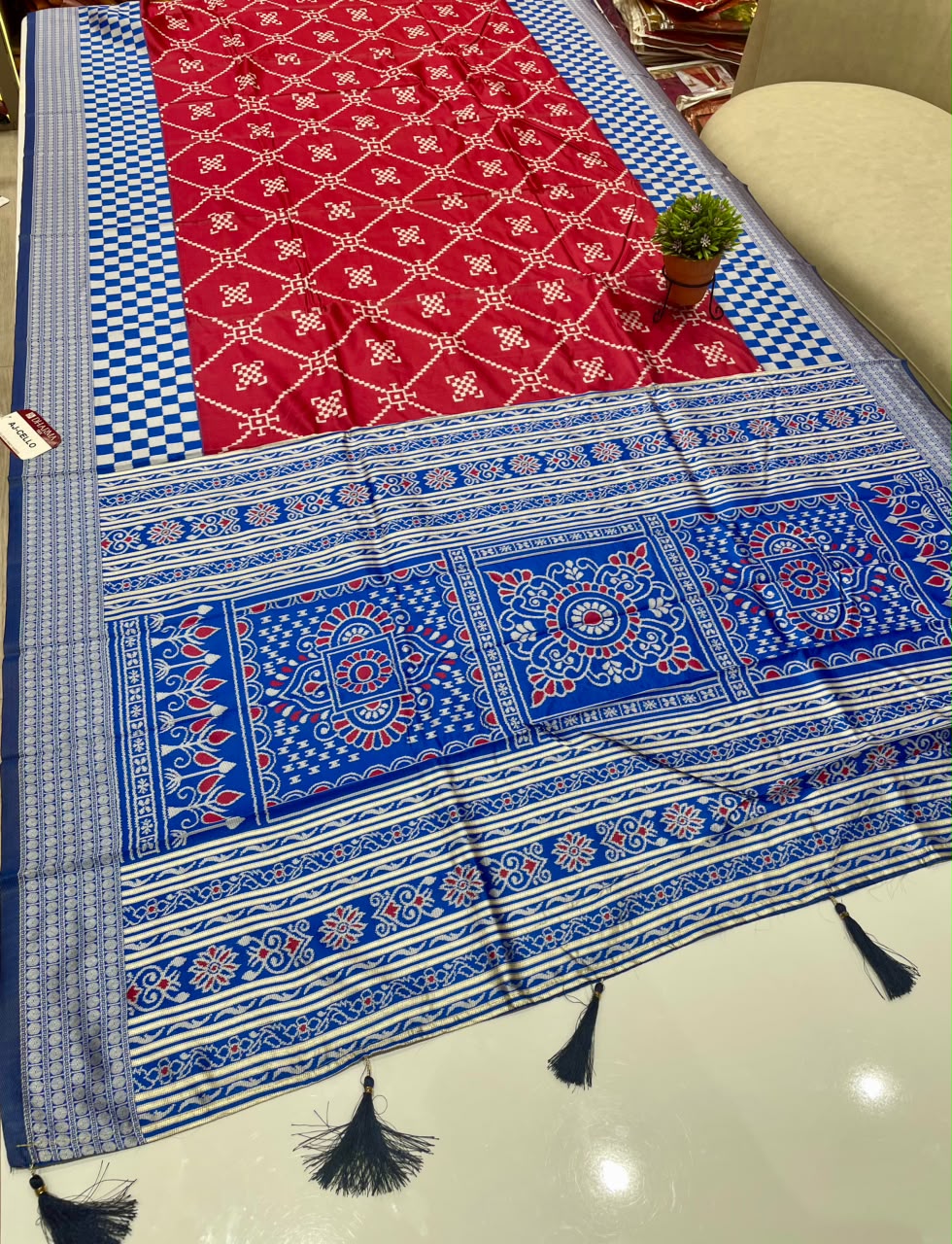 AJ-CELLO BANDHANI WEAVING DESIGN  WITH RICH PALLU WITH TASSELS