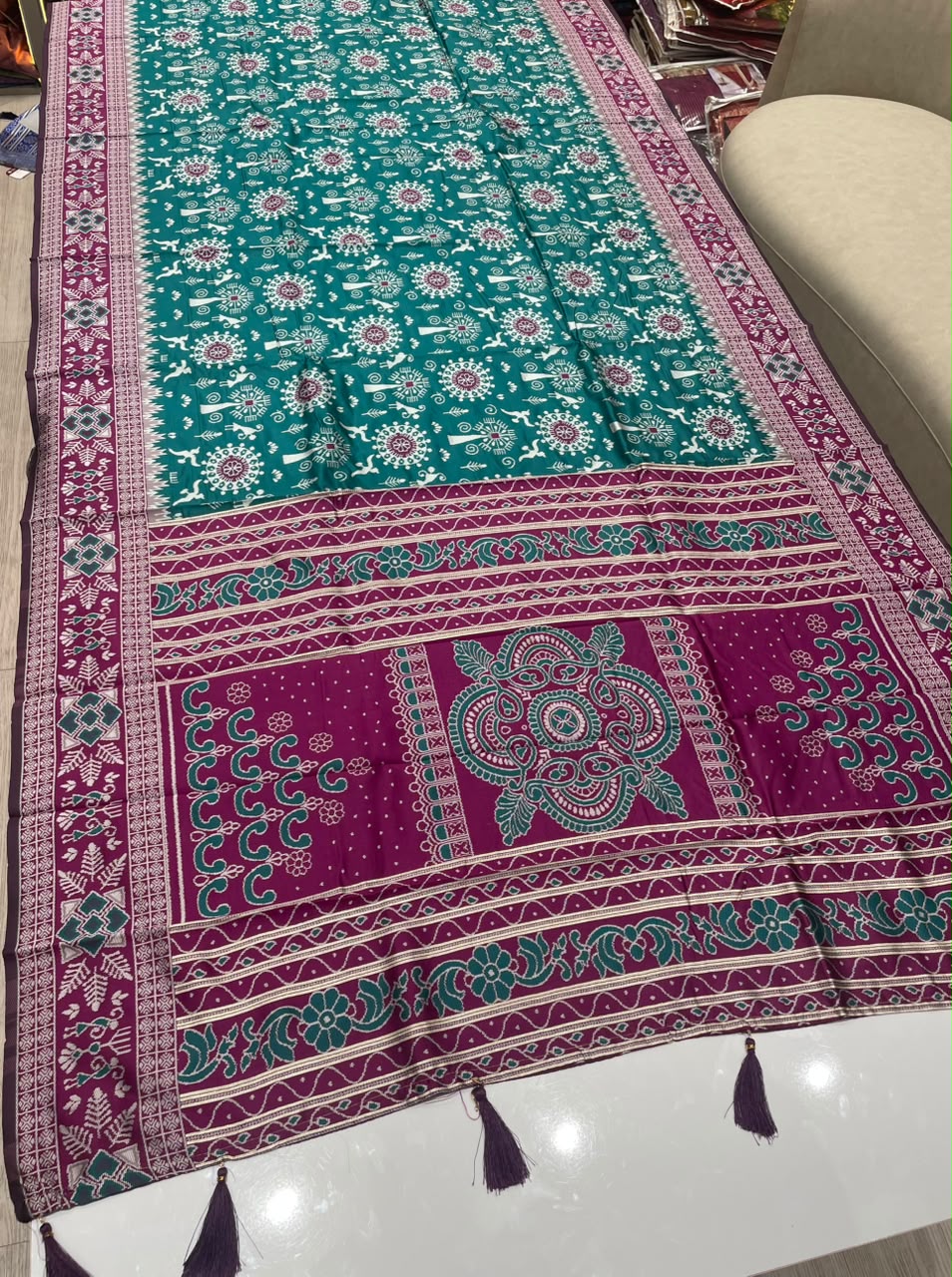 AJ-PARTY SOFT SILK SAREE WITH RICH PALLU WITH BEAUTIFUL UNIQUE DEDIGN WITH MEENAKARI WORK