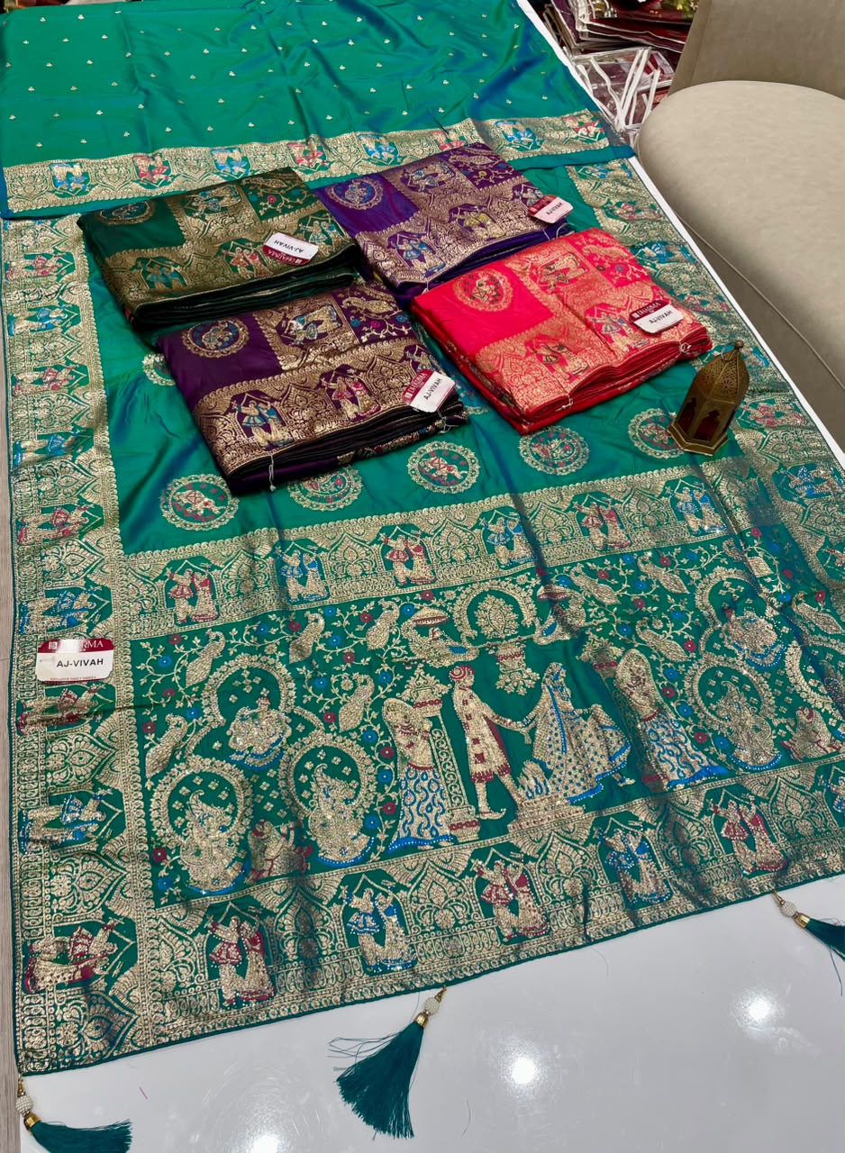AJ-VIVAH SOFT SILK SAREE WITH BARAT PRINT WITH SIROSKE WORK AND GAJRAJ DESIGN ON BAHU AND BEAUTIFUL DAAMAN DESIGN
