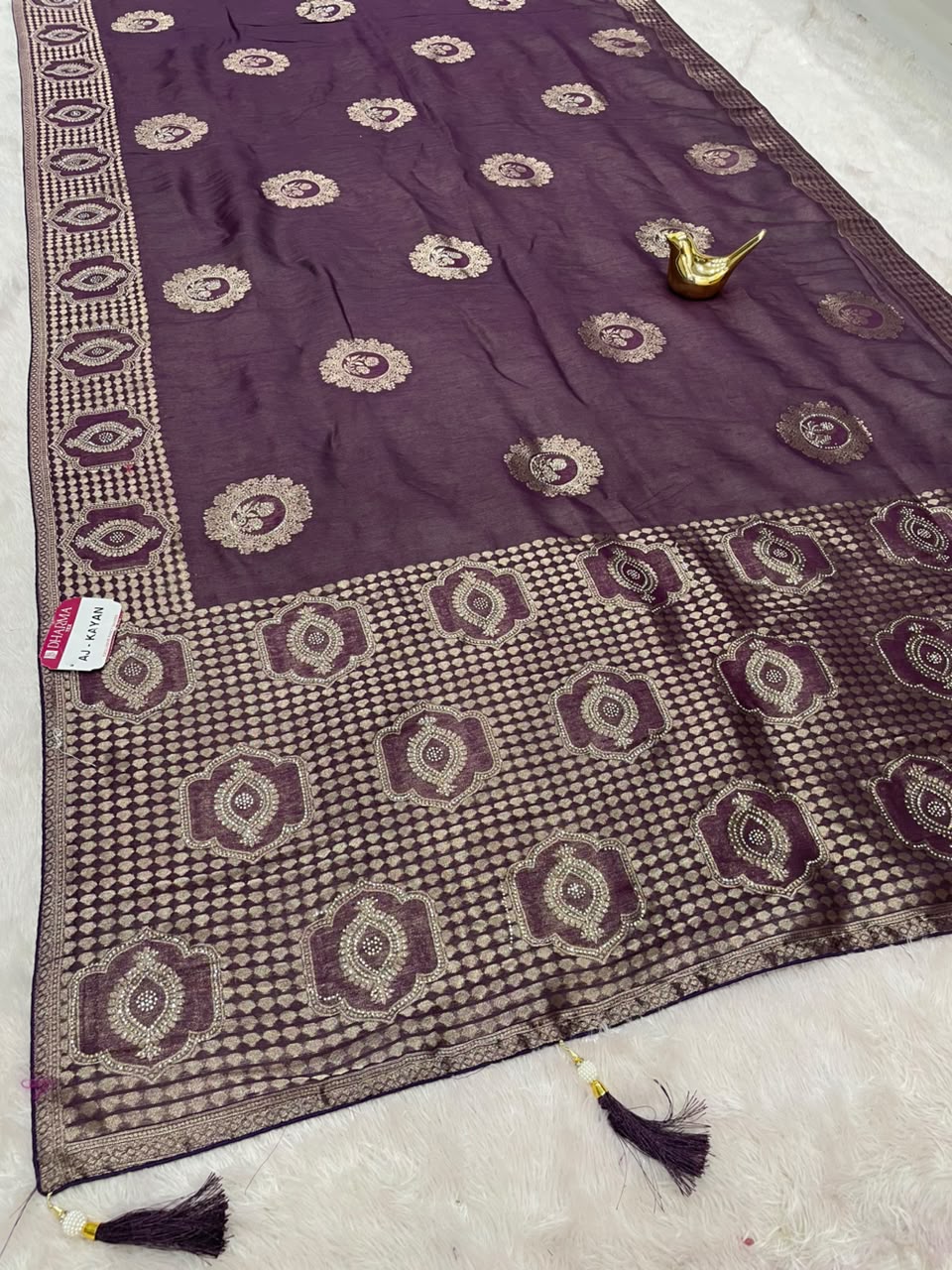 AJ-KAYAN FANCY FABRIC SAREE WITH BEAUTIFUL RICH PALLU DESIGN WITH SIROSKI WORK WITH PIPING AND LATKAN WITH BLOUSE