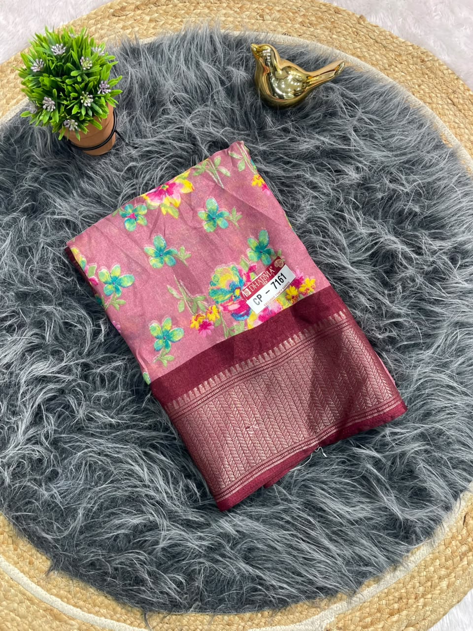 CP-7161 DOLA FABRIC SAREE BEAUTIFUL FLORAL PRINT WITH JACUARD BORDER WITH BLOUSE