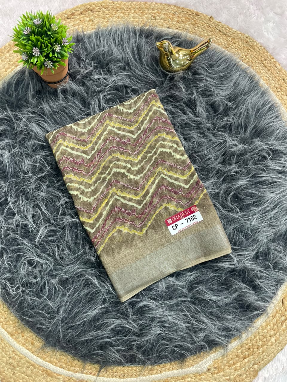 CP-7162 LINEN FABRIC SAREE WITH BEAUTIUFUL PRINT WITH BLOUSE