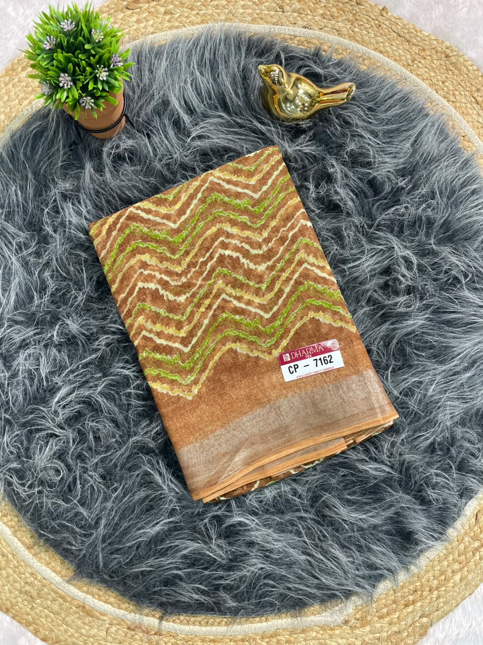 CP-7162 LINEN FABRIC SAREE WITH BEAUTIUFUL PRINT WITH BLOUSE