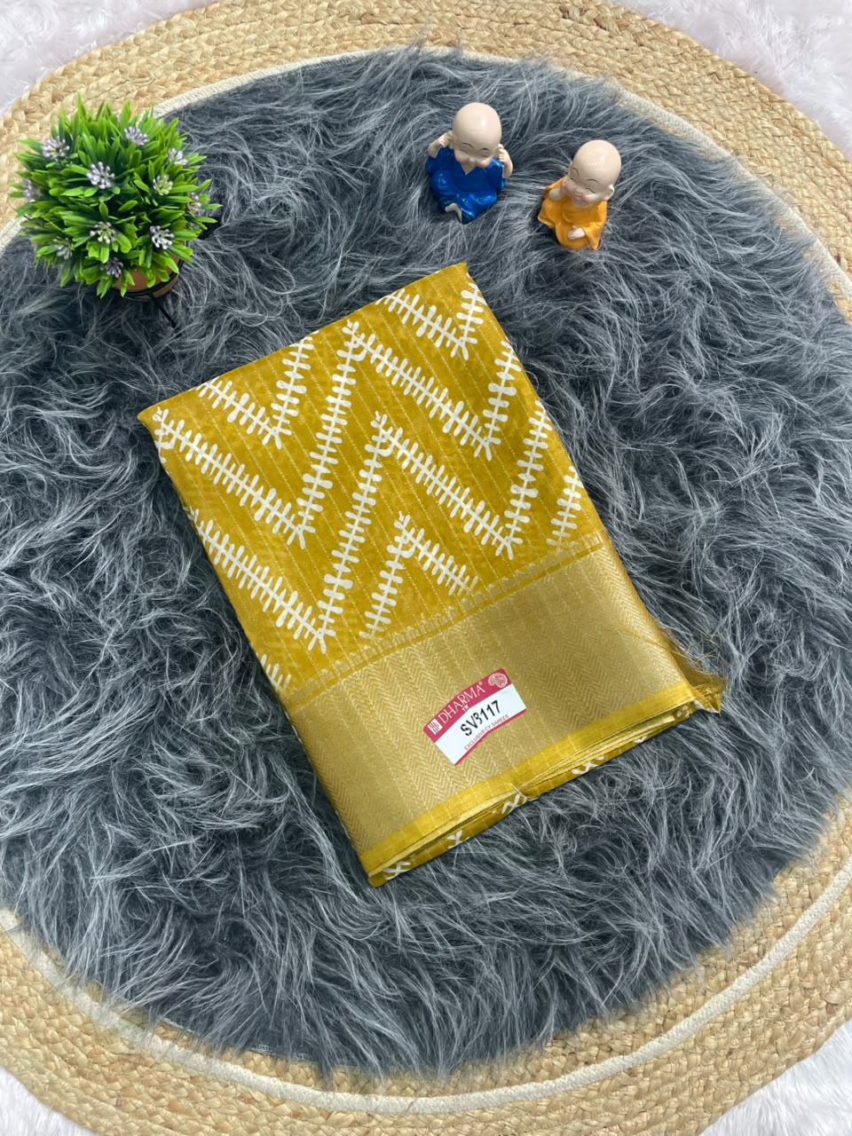SV-8117 DOLA RIKO FABRIC SAREE WITH ZIGZAG AND GEOMATRIC PRINT WITH RICH PALLU DESIGN WITH JACUARD BORDER WITH BLOUSE