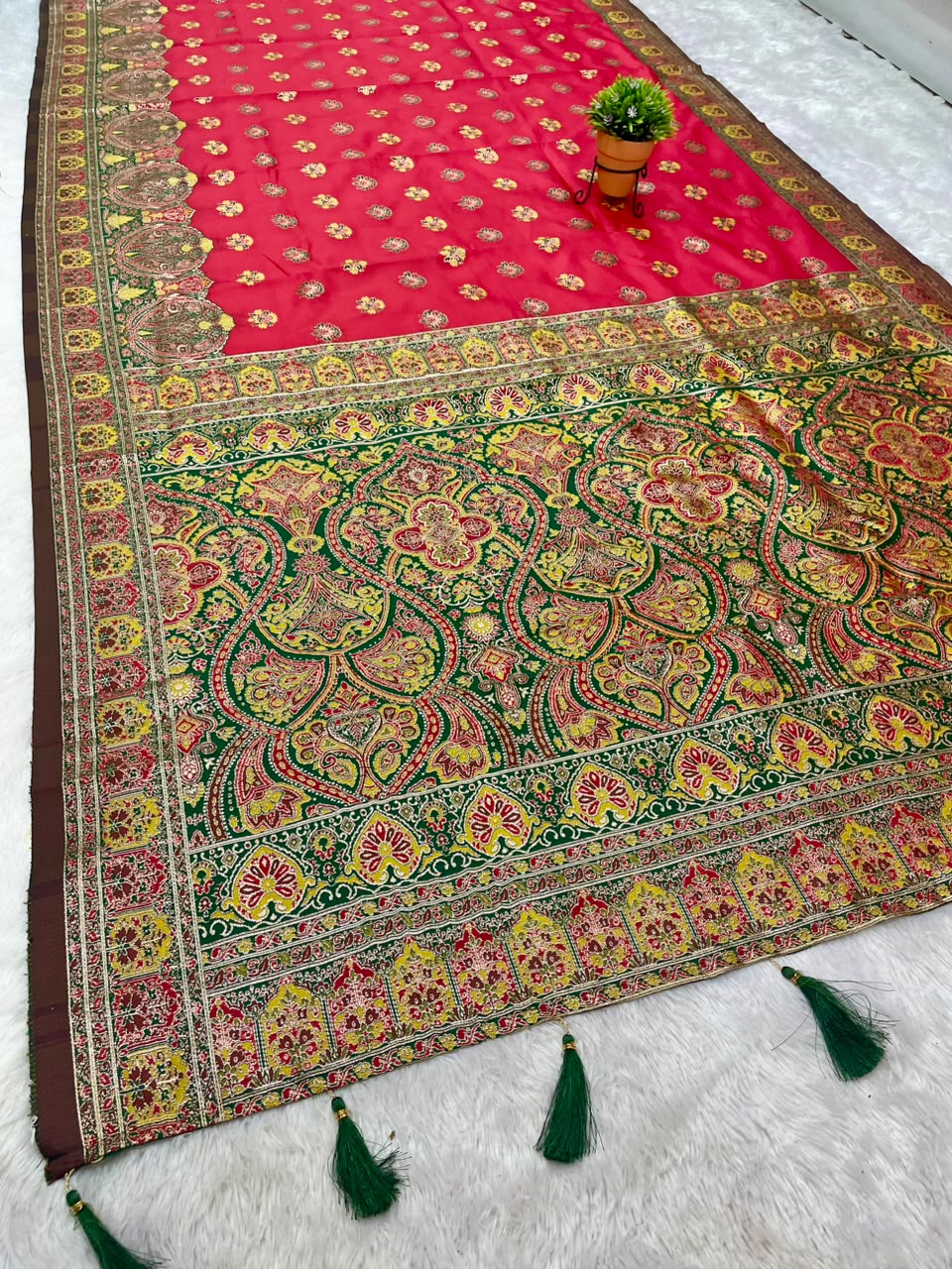 AJ-SHIVANI SOFT SILK FABRIC SAREE WITH HEAVU RICH PALLU DESIGN WITH DAMAN DESIGN WITH PIPING AND LATKAN WITH BLOUSE