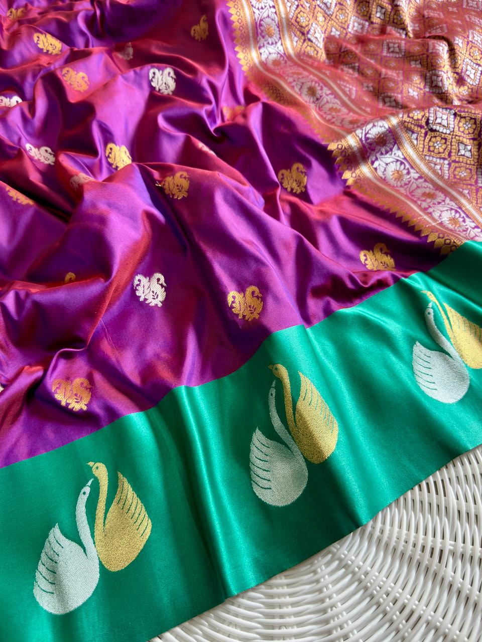 SA-7089 SOFT SILK FABRIC SAREE WITH BEAUTIFUL RICH PALLU DESIGN WITH SATIN FABRIC BORDER WITH TASSELS