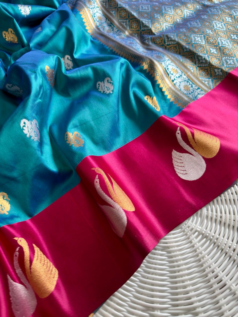 SA-7089 SOFT SILK FABRIC SAREE WITH BEAUTIFUL RICH PALLU DESIGN WITH SATIN FABRIC BORDER WITH TASSELS
