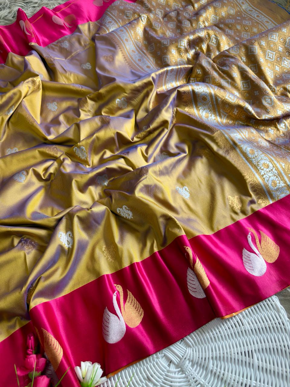 SA-7089 SOFT SILK FABRIC SAREE WITH BEAUTIFUL RICH PALLU DESIGN WITH SATIN FABRIC BORDER WITH TASSELS