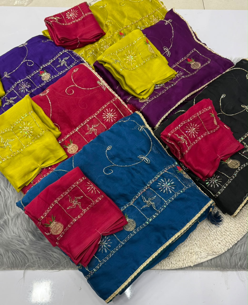NN-2175 MOSS CHIFFON FABRIC SAREE WITH BEAUTIFUL HANDWORK SAREE WITH HEAVY BORDER WORK ON IT CONTRAST WORK BLOUSE