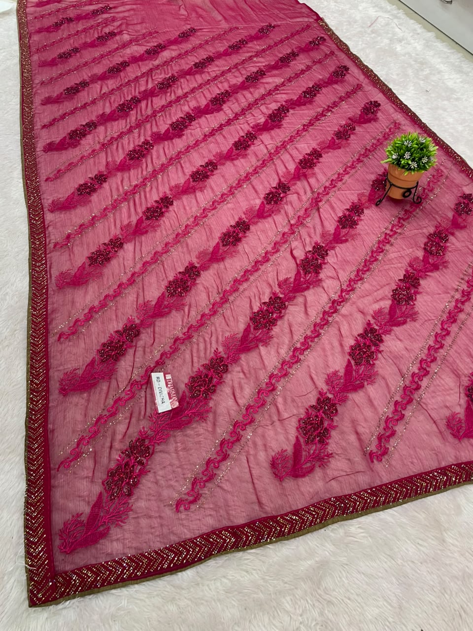 RD-DIVISHA FANCY FABRIC SAREE WITH BEAUTIFUL DESIGN WITH BEAUTIFUL LACE WITH BLOUSE