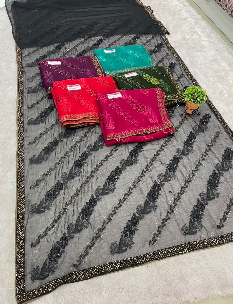 RD-DIVISHA FANCY FABRIC SAREE WITH BEAUTIFUL DESIGN WITH BEAUTIFUL LACE WITH BLOUSE