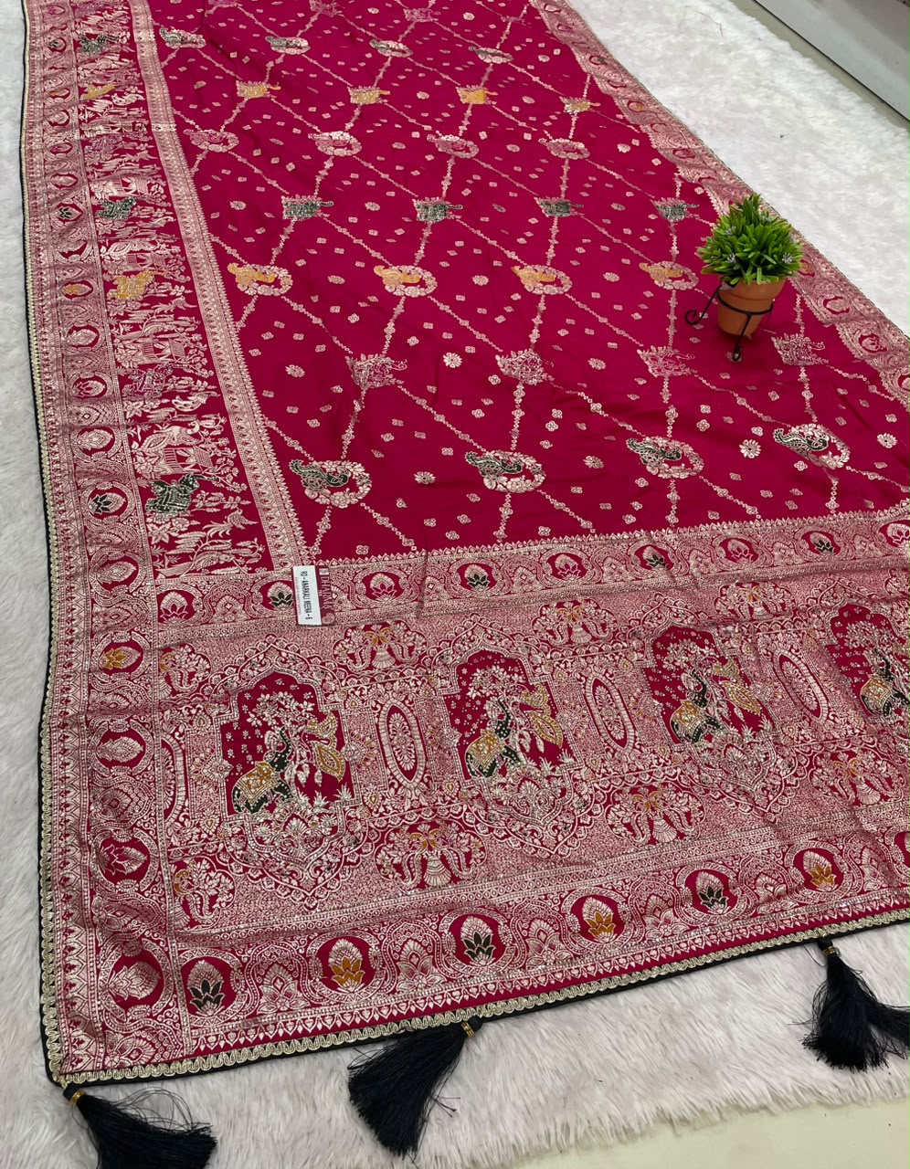 RD-ANARKALI MEENA-6 FANCY D DOLA SILK FABRIC SAREE WITH BEAUTIFUL RICH PALLU DESIGN WWITH HEAVY JARKAN WORK WITH BEAUTFUL PEAOCK DESIGN WITH BLOUSE
