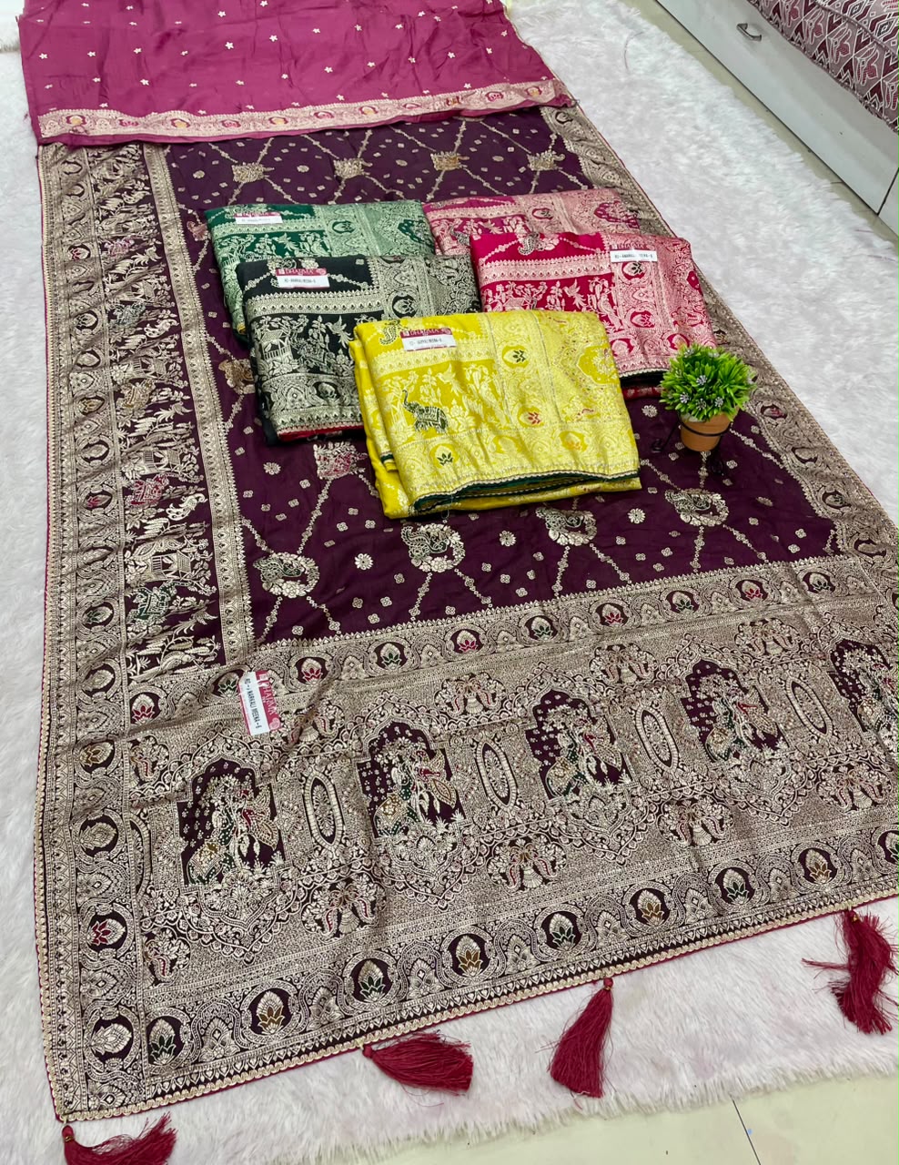 RD-ANARKALI MEENA-6 FANCY D DOLA SILK FABRIC SAREE WITH BEAUTIFUL RICH PALLU DESIGN WWITH HEAVY JARKAN WORK WITH BEAUTFUL PEAOCK DESIGN WITH BLOUSE