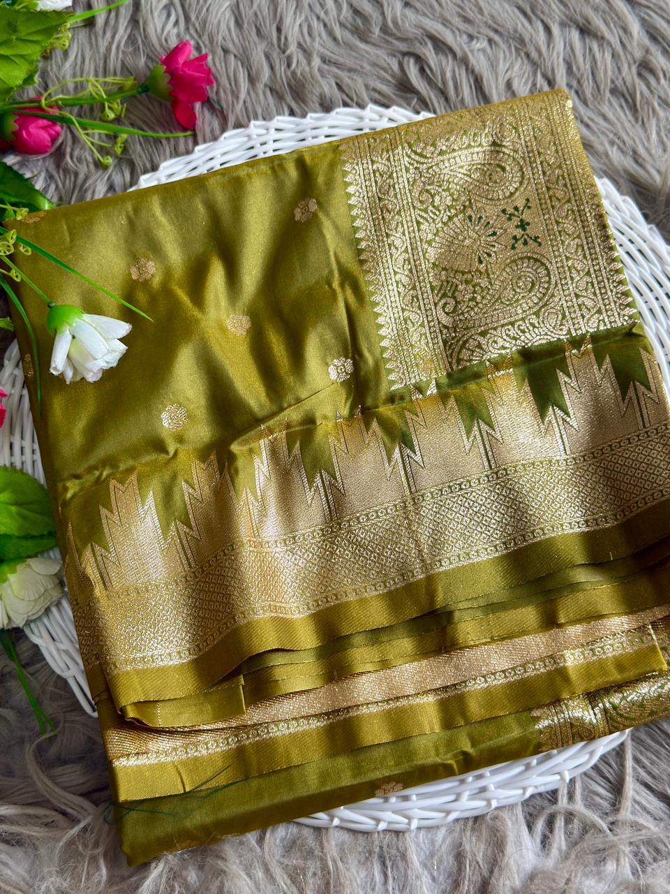 SA-5101 SOFT SIK FABRIC SAREE WITH HEAVY DESIGNER ZARI WOVEN PALLU WITH PEACOCK & FLORAL MOTIFS WITH RICH GOLD ZARI WEAVING WITH FLORAL BUTTI DESIGN WITH CONTRAST ZARI WOVEN TEMPLE BORDER