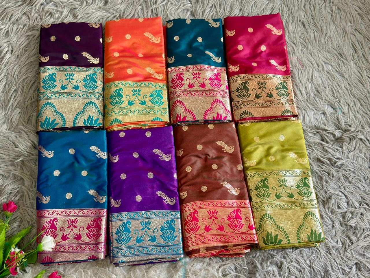 SA-5102 SOFT SILK FABRIC SAREE WITH BEAUTIFUL DESIGN WITH RICH GOLD ZARI BORDER WITH FLORAL DESIGN WITH CONTRAST DESIGNER WOVEN PALLU