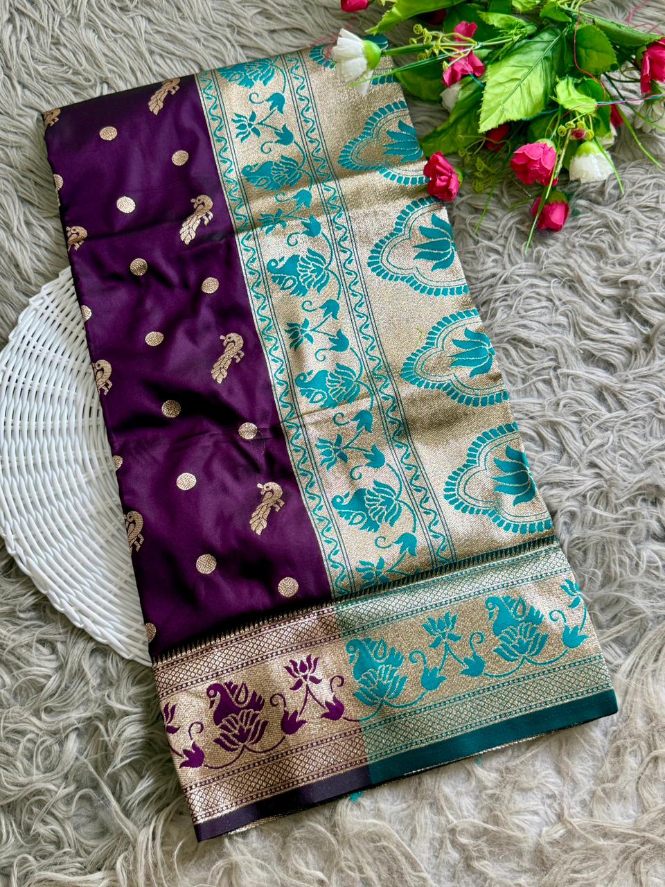 SA-5102 SOFT SILK FABRIC SAREE WITH BEAUTIFUL DESIGN WITH RICH GOLD ZARI BORDER WITH FLORAL DESIGN WITH CONTRAST DESIGNER WOVEN PALLU