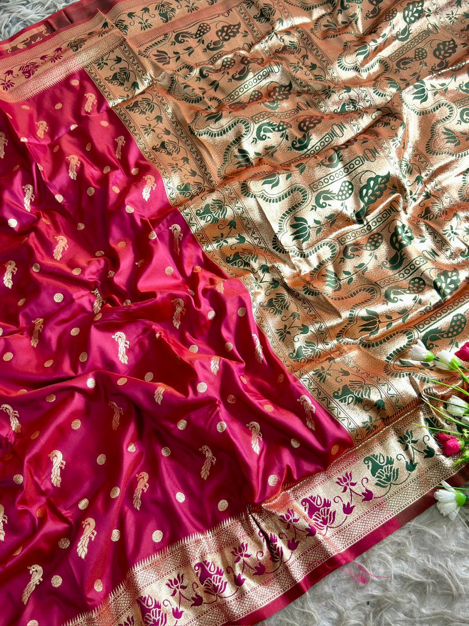 SA-5102 SOFT SILK FABRIC SAREE WITH BEAUTIFUL DESIGN WITH RICH GOLD ZARI BORDER WITH FLORAL DESIGN WITH CONTRAST DESIGNER WOVEN PALLU