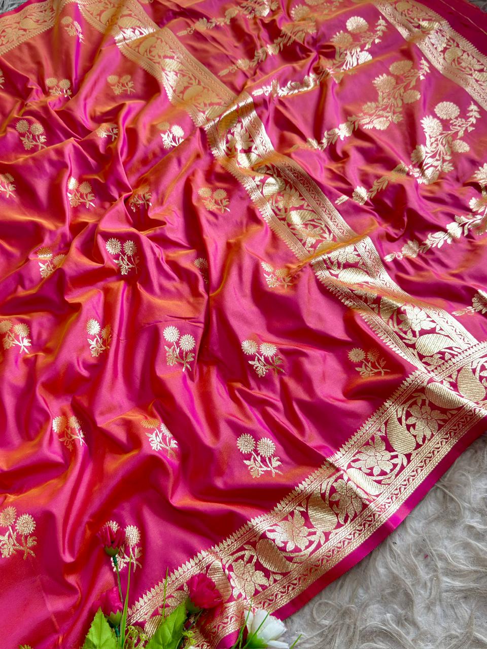 SA-5105 SOFT SILK FABRIC SAREE WITH RICH GOLD ZARI WEAVING WITH FLORAL BUTTI DESIGN WITH ALL OVER ZARI FLORAL BUTTIS WITH ELEGANT FLORAL PALLU AND HEAVY GOLD ZARI WOVEN DESIGNER BORDER