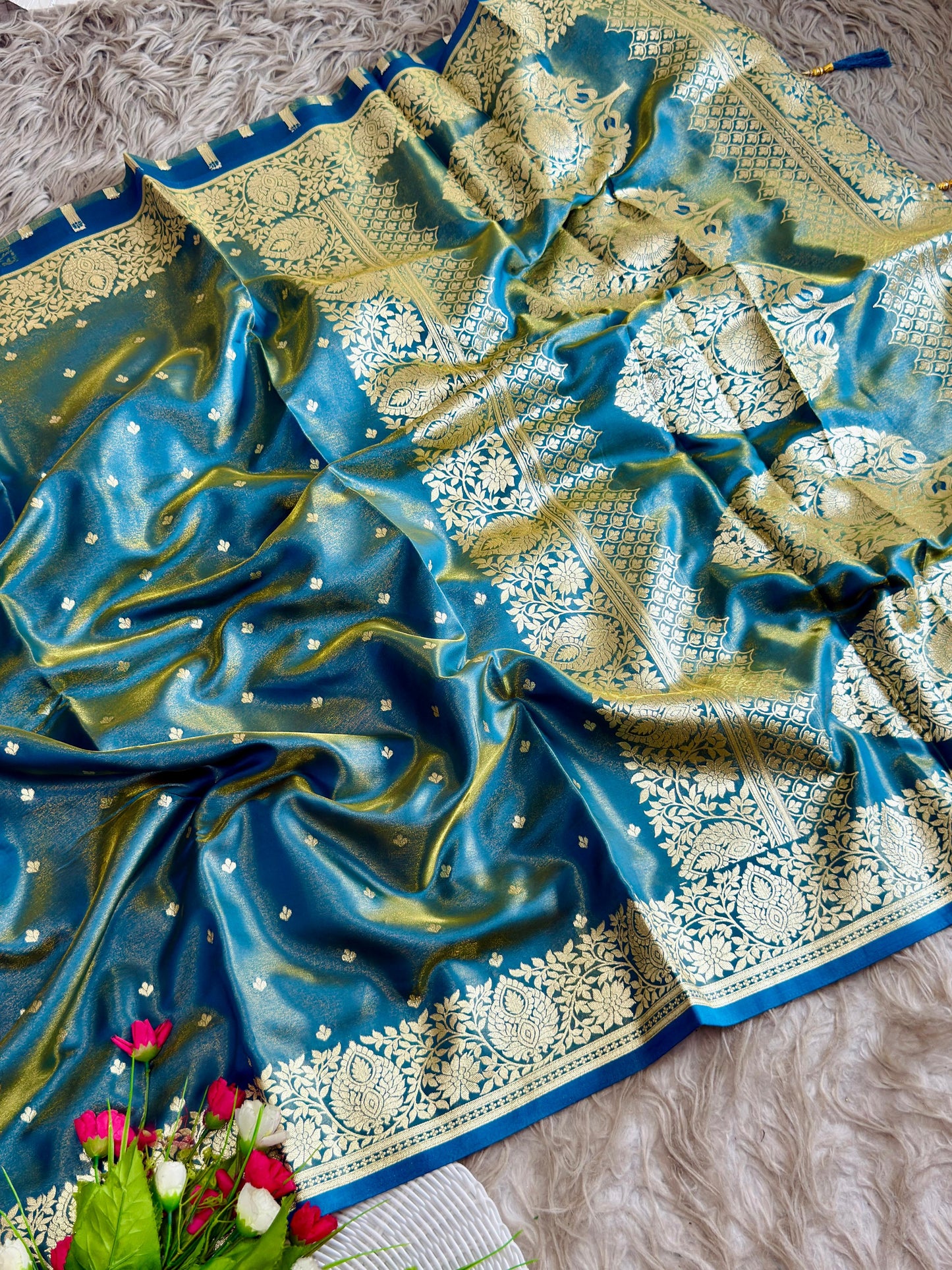 SA-5107 SOFT SILK FABRIC SAREE WITH RICH GOLD ZARI WEAVING WITH TRADITIONAL FLORAL & PEACOCK MOTIFS AND ALL OVER ZARI BUTTI WITH GRAND DESIGNER PALLU WITH HEAVY BANARASI GOLD ZARI BORDER