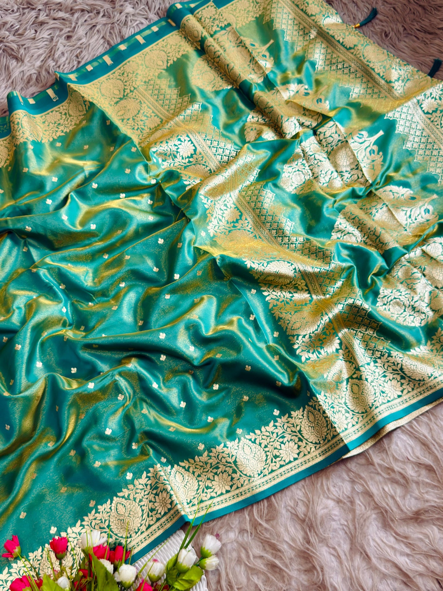 SA-5107 SOFT SILK FABRIC SAREE WITH RICH GOLD ZARI WEAVING WITH TRADITIONAL FLORAL & PEACOCK MOTIFS AND ALL OVER ZARI BUTTI WITH GRAND DESIGNER PALLU WITH HEAVY BANARASI GOLD ZARI BORDER