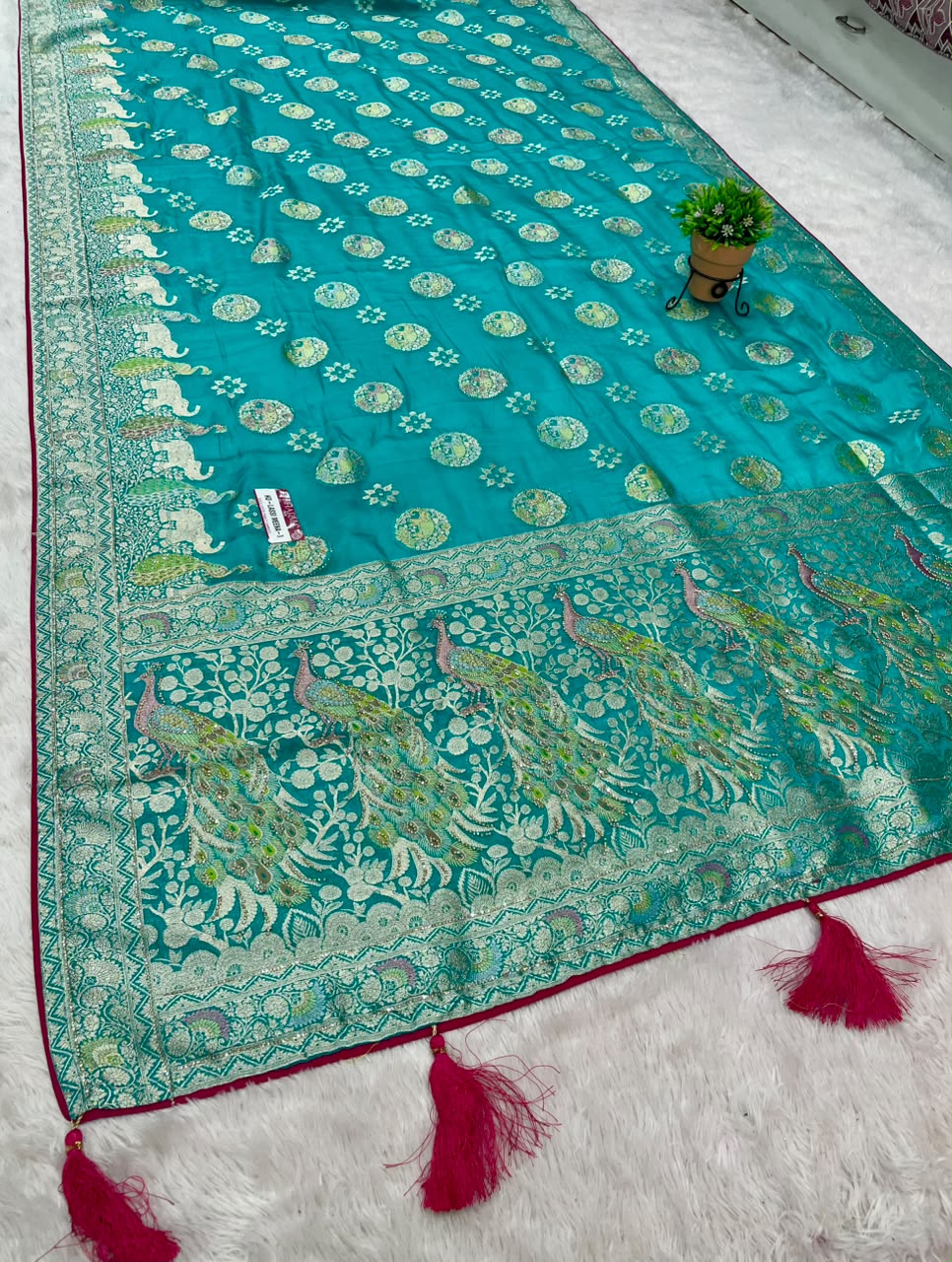 RD-LASSI MEENA-3 VISCOS SILK FABRIC SAREE WITH HEAVY JARKAN WORK WITH RICH PALLU DESIGN WITH MEENAKARI WORK WITH BEAUTIFUL GAJRAJ AND PEACOK DESIGN ALL OVER ON SAREE WITH PIPING AND LATKAN WITH BUTTI BLOUSE