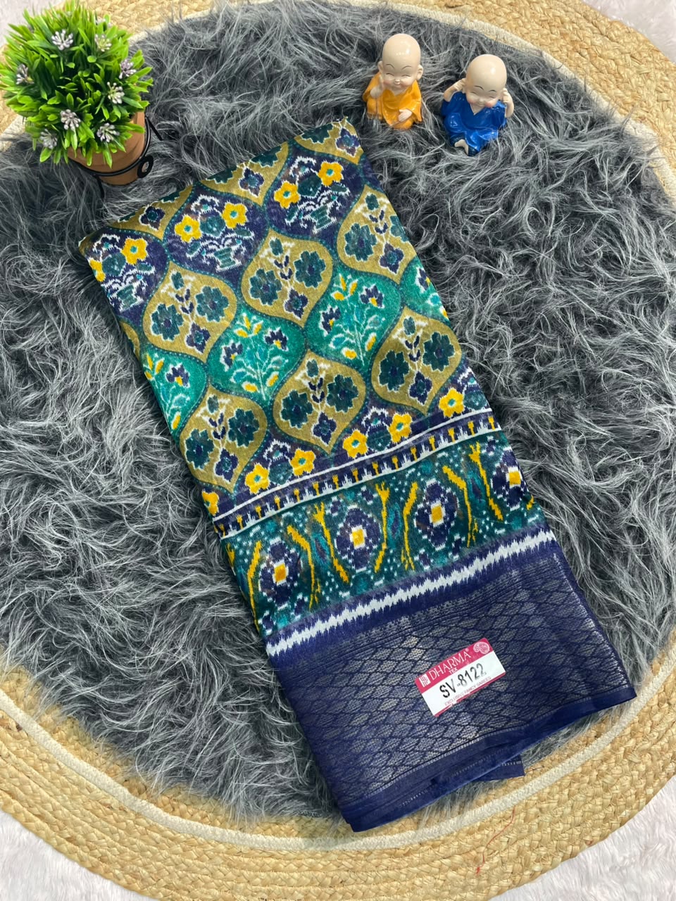 SV-8122 MAL COTTON FABRIC SAREE WITH RICH PALLU DESIGN WITH BEAUTIFUL PATOLA PRINT  DESIGN WITH BLOUSE