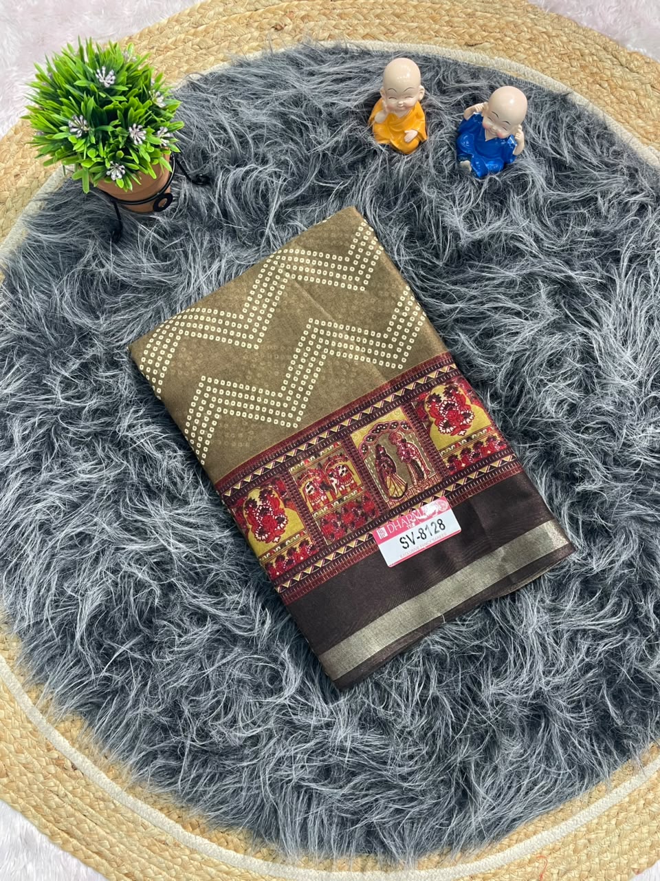 SV-8128 MAL COTTON FABRIC SAREE WITH BEAUTIFUL PRINT ON SAREE WITH RICH PALLU DESIGN WITH JODA DESIGN PALLU AND BORDER WITH BLOUSE