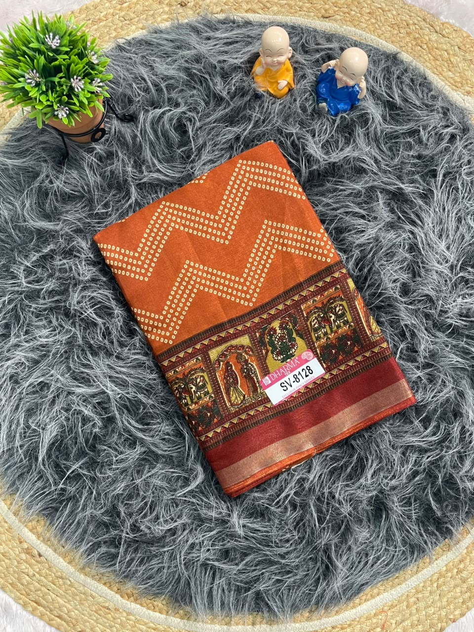 SV-8128 MAL COTTON FABRIC SAREE WITH BEAUTIFUL PRINT ON SAREE WITH RICH PALLU DESIGN WITH JODA DESIGN PALLU AND BORDER WITH BLOUSE