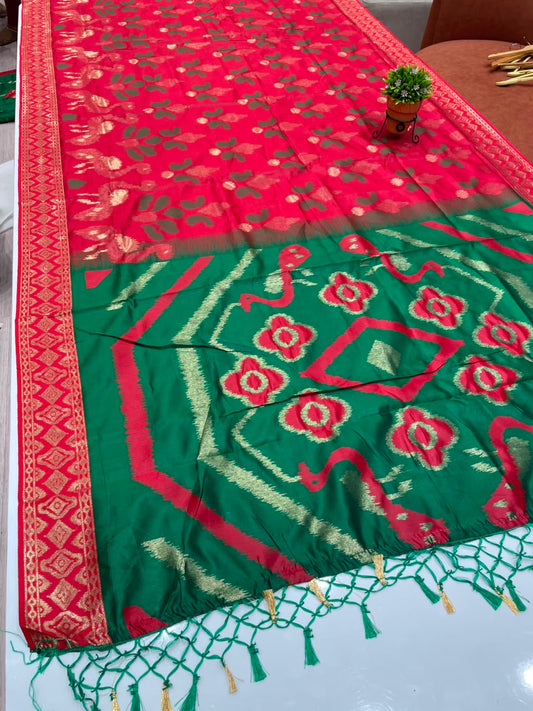 AJ-ANANTA SOFT SILK FABRIC SAREE WITH BEAUTIFUL RICH PALLU DESIGN WITH IKKAT PATOLA TEST DESIGN WITH TASSELS WITH BLOUSE