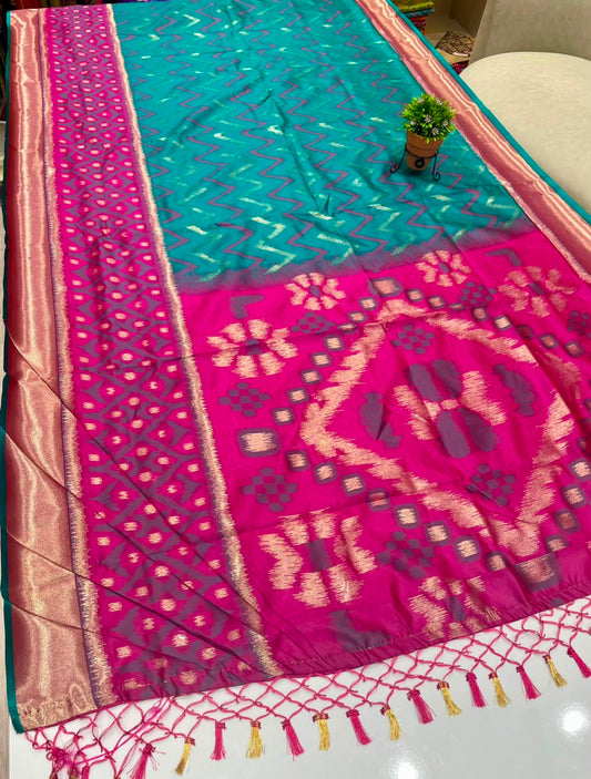 AJ-ATITHI SOFT SILK FABRIC SAREE WITH BEAUTIFUL RICH PALLU DESIGN WITH IKKAT PATOLA TEST DESIGN WITH TASSELS WITH BLOUSE