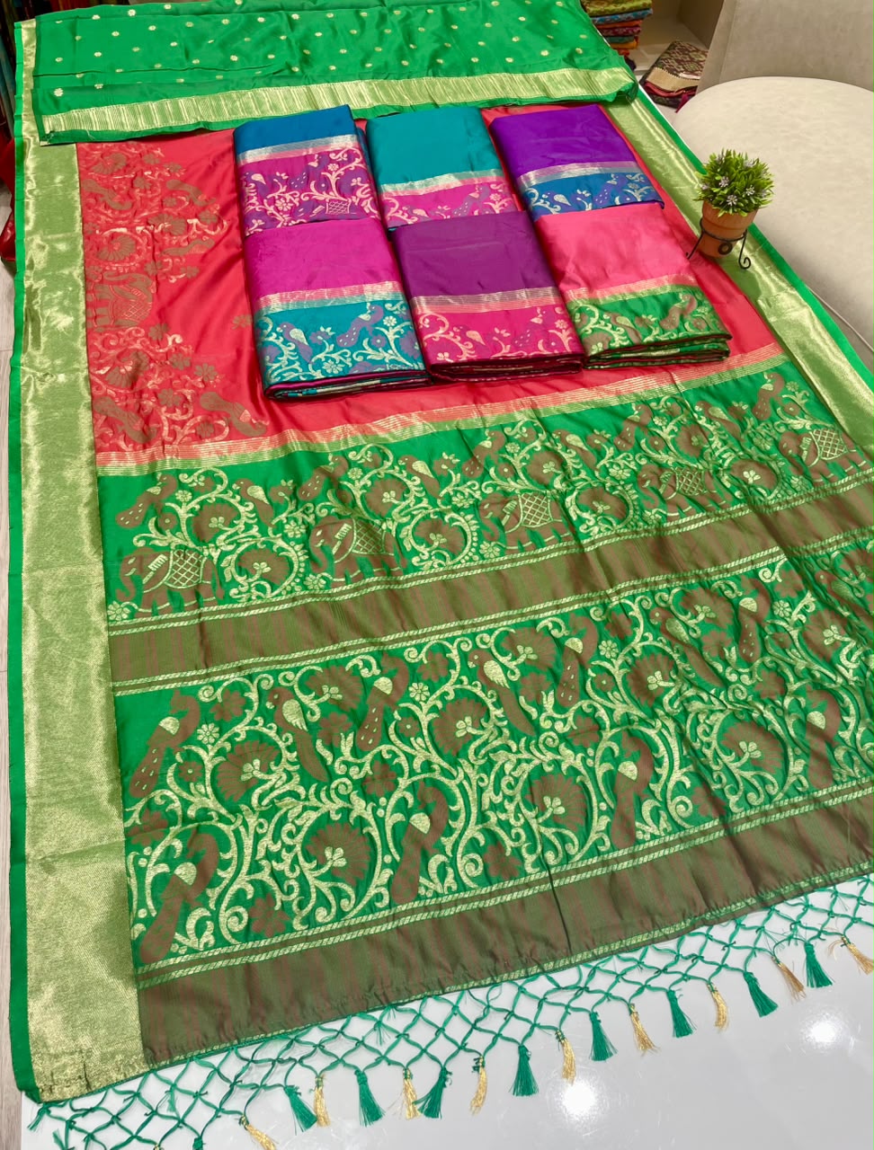 AJ-SHREELAXMI SOFT SILK FABRIC SAREE WITH BEAUTIFUL RICH PALLU DESIGN WITH IKKAT PATOLA TEST DESIGN WITH TASSELS WITH BLOUSE