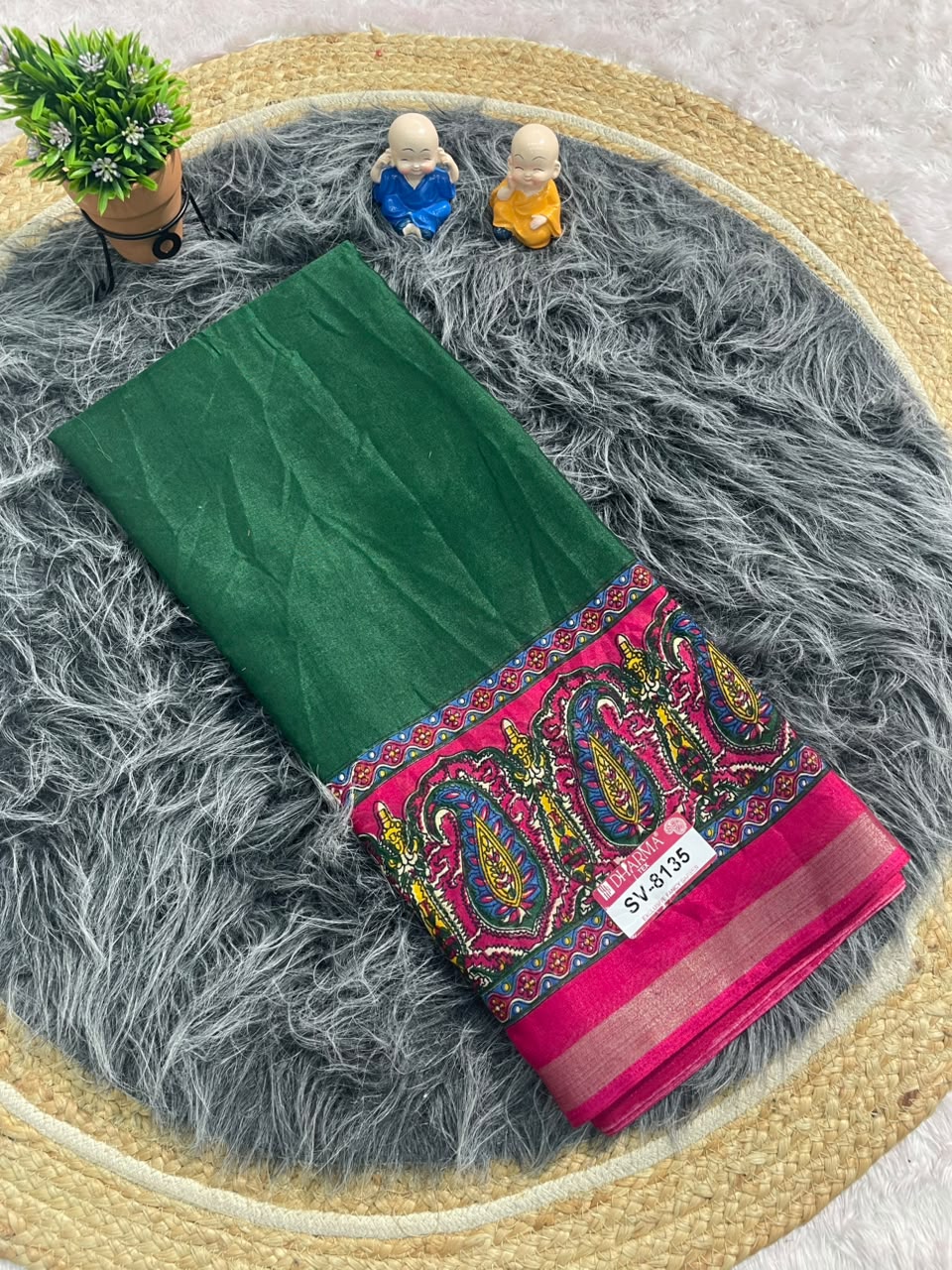 SV-8135 MAL COTTON FABRIC SAREE WITH RICH PALLU DESIGN WITH BEAUTIFUL CARRY DESIGN WITH BLOUSE