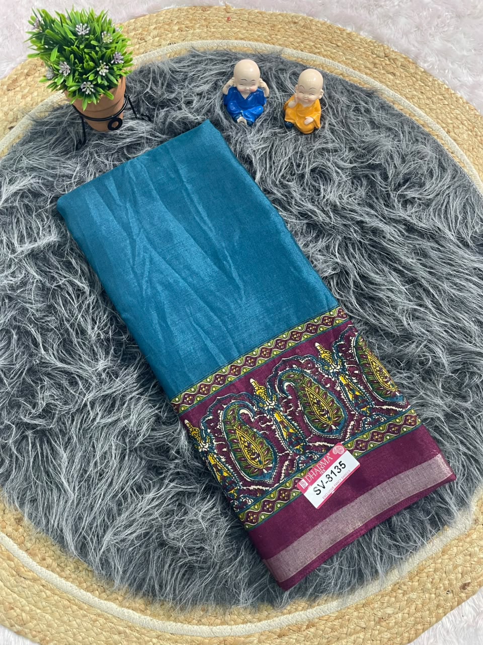 SV-8135 MAL COTTON FABRIC SAREE WITH RICH PALLU DESIGN WITH BEAUTIFUL CARRY DESIGN WITH BLOUSE