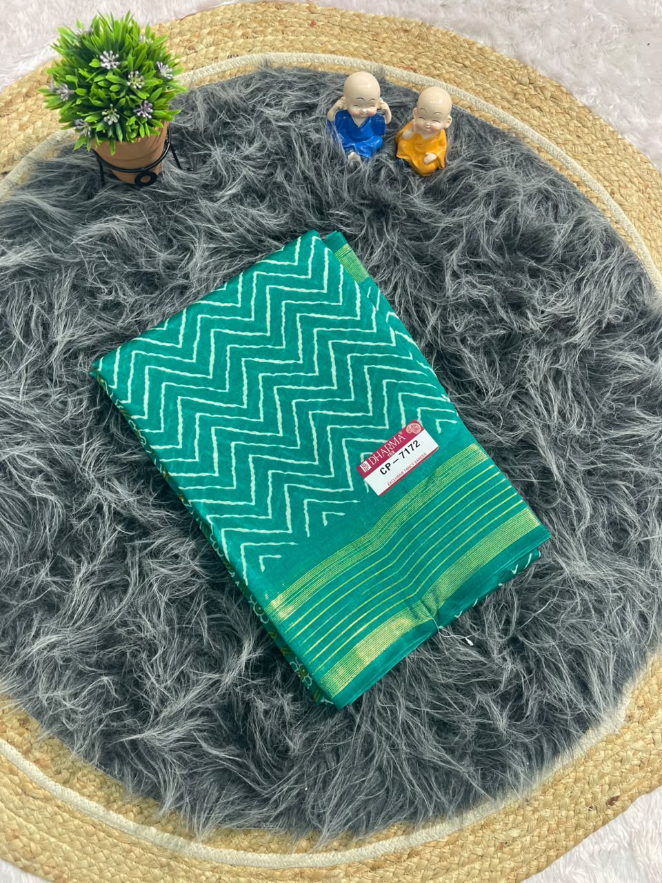 CP-7172 DOLA FABRIC SAREE WITH BEAUTIFUL DESIGN WITH BEAUTIFUL PALLU WITH BLOUSE