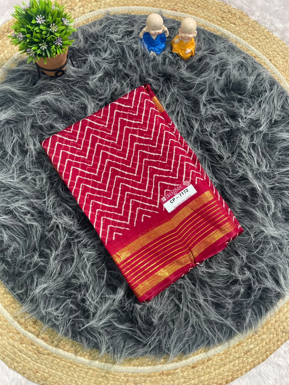 CP-7172 DOLA FABRIC SAREE WITH BEAUTIFUL DESIGN WITH BEAUTIFUL PALLU WITH BLOUSE