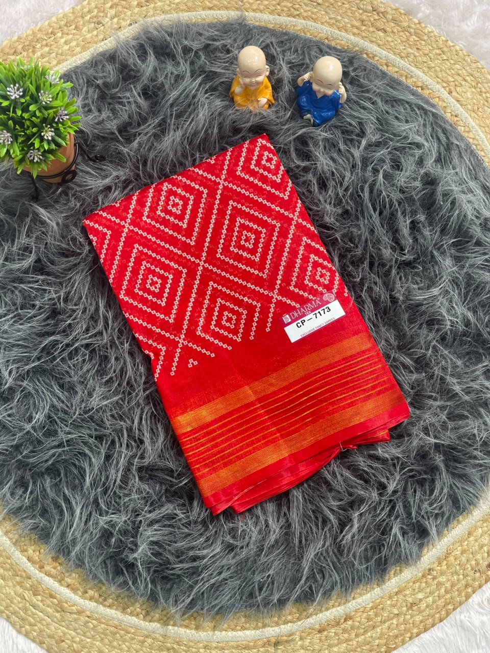 CP-7173 DOLA FABRIC SAREE WITH RICH PALLU DESIGN WITH BEAUTIFUL FLORAL PRINT DESIGN WITH BLOUSE