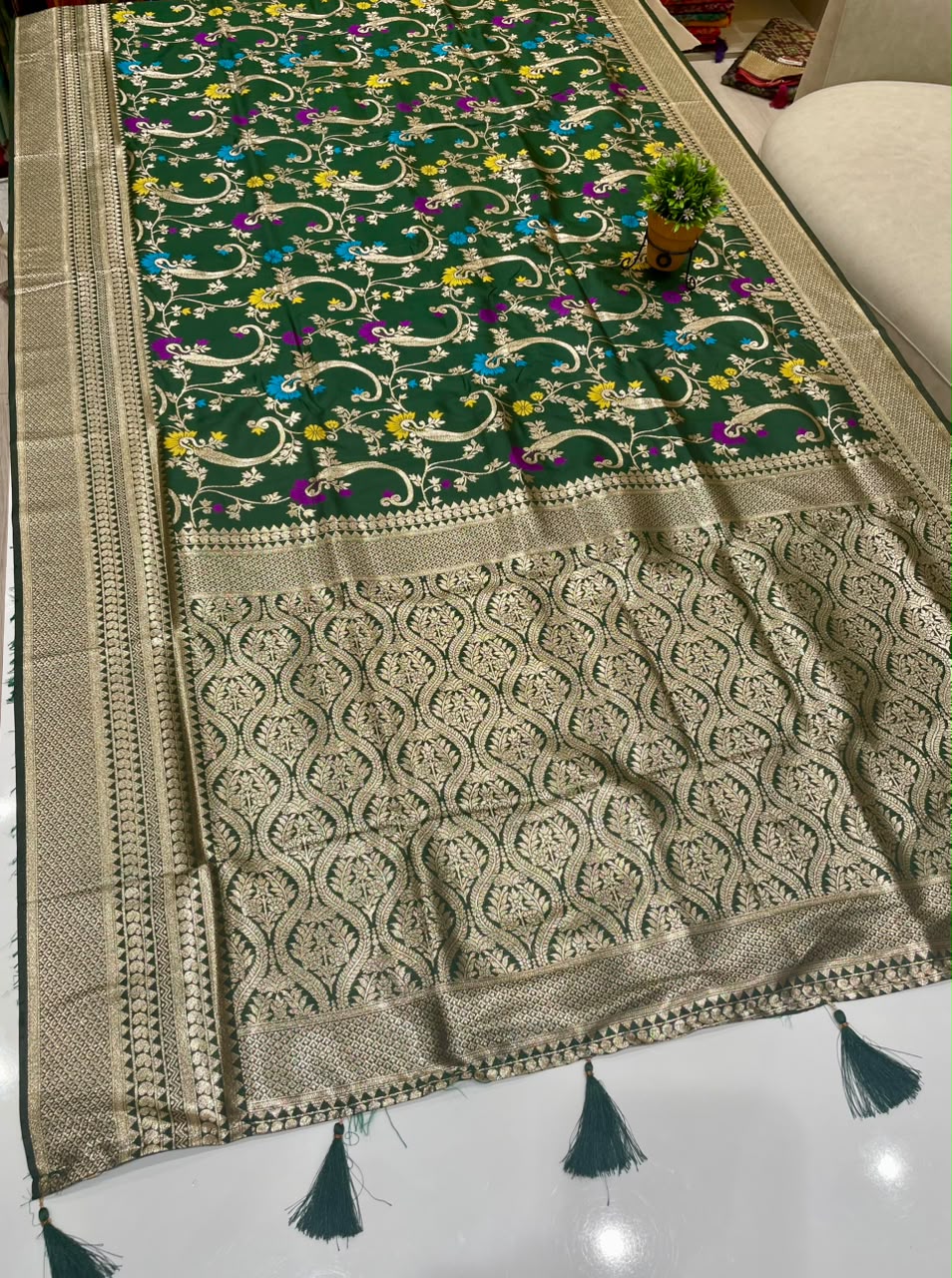 AJ-JASMINE SOFT SILK FABRIC SAREE WITH BEAUTIFUL RICH PALLU DESIGN WITH MEENAKARI WORK WITH TASSELS WITH BLOUSE