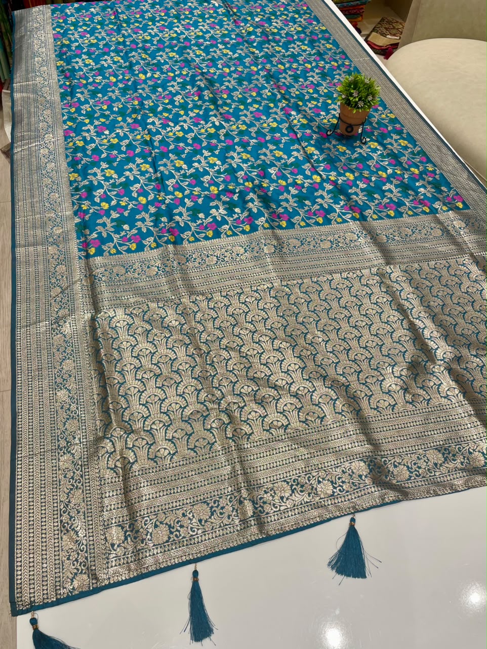 AJ-KALRAV SOFT SILK FABRIC SAREE WITH RICH PALLU DESIGN WITH MEENAKRI WORK WITH PIPING AND LATKAN WITH BLOUSE