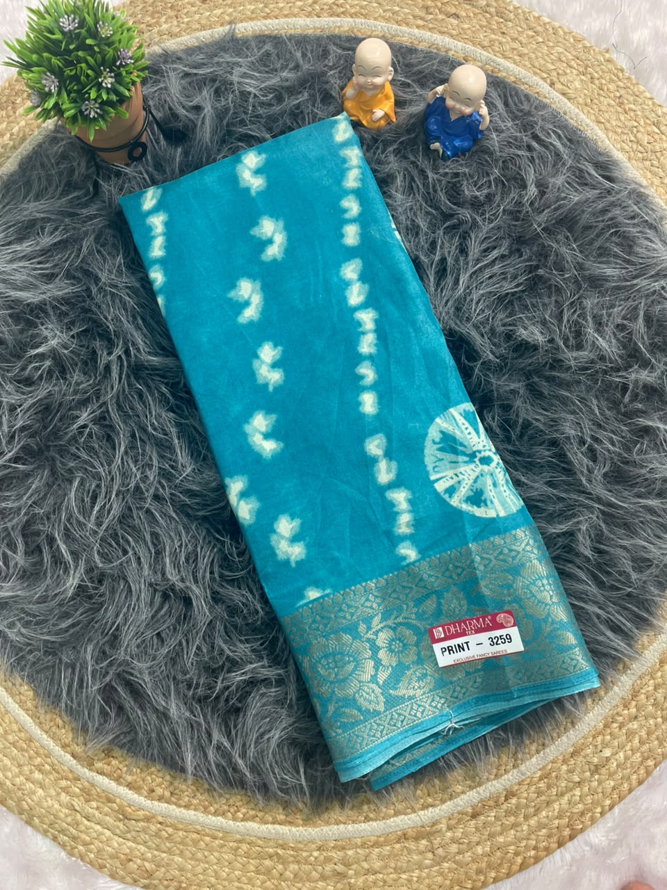 PRINT-3259 MARSHMALLOW FABRIC SAREE WITH  BEAUTIFUL PRINT ON PALLU AND SAREE WITH BLOUSE