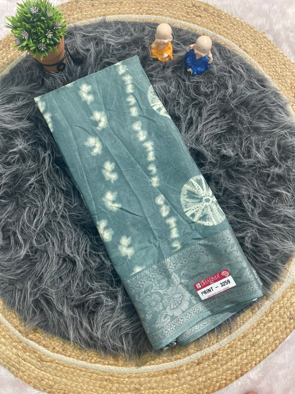 PRINT-3259 MARSHMALLOW FABRIC SAREE WITH  BEAUTIFUL PRINT ON PALLU AND SAREE WITH BLOUSE