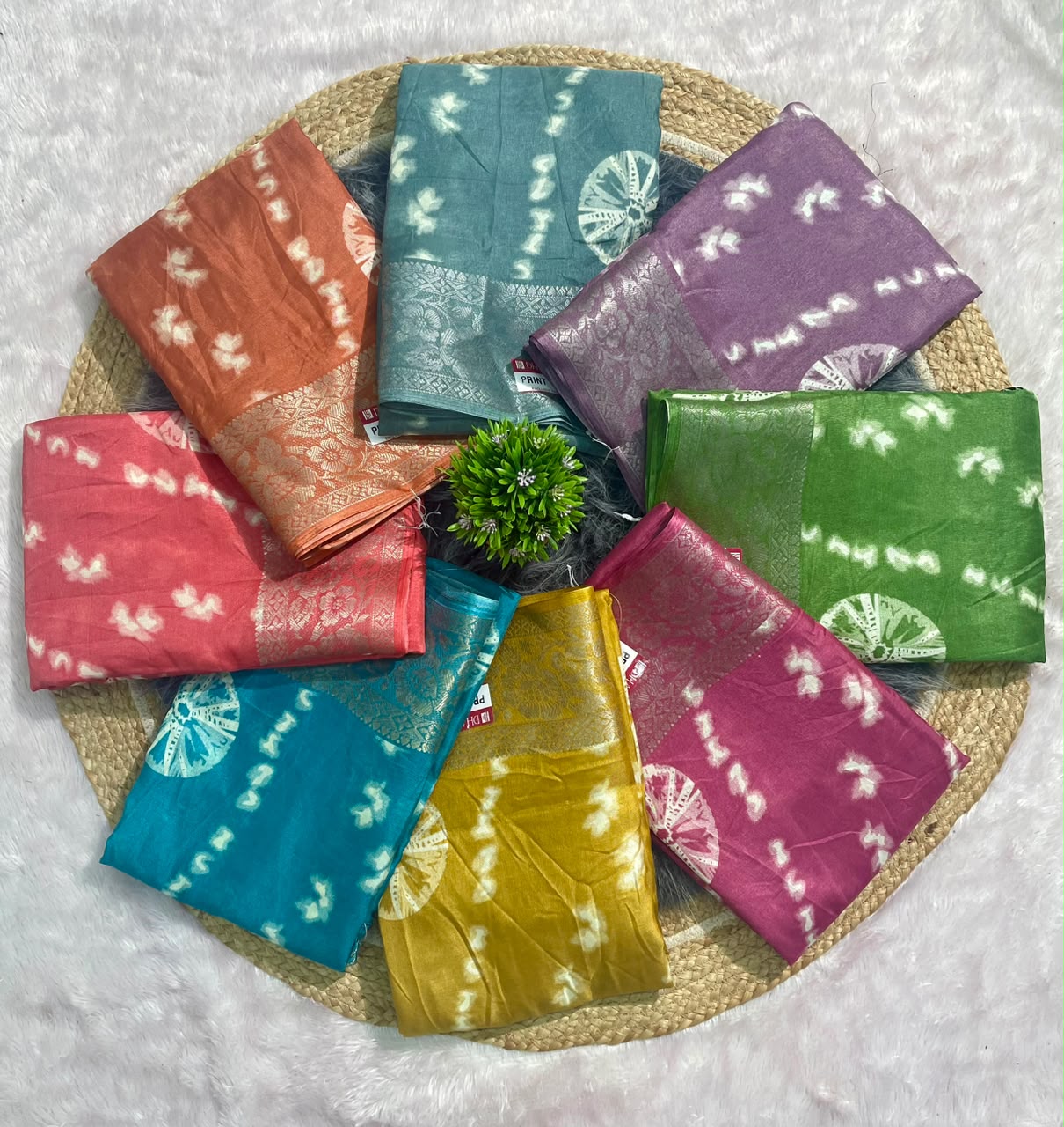 PRINT-3259 MARSHMALLOW FABRIC SAREE WITH  BEAUTIFUL PRINT ON PALLU AND SAREE WITH BLOUSE