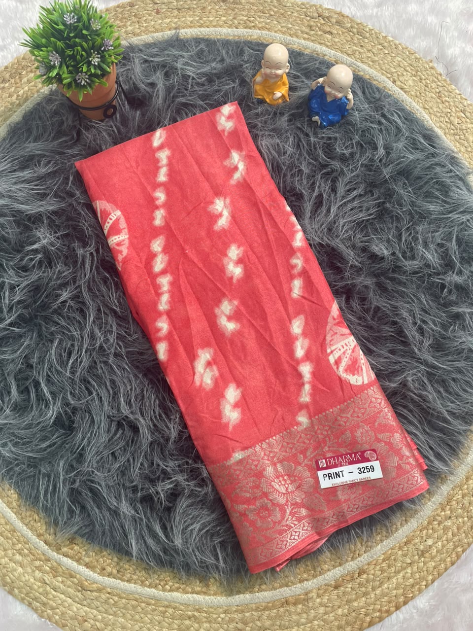 PRINT-3259 MARSHMALLOW FABRIC SAREE WITH  BEAUTIFUL PRINT ON PALLU AND SAREE WITH BLOUSE