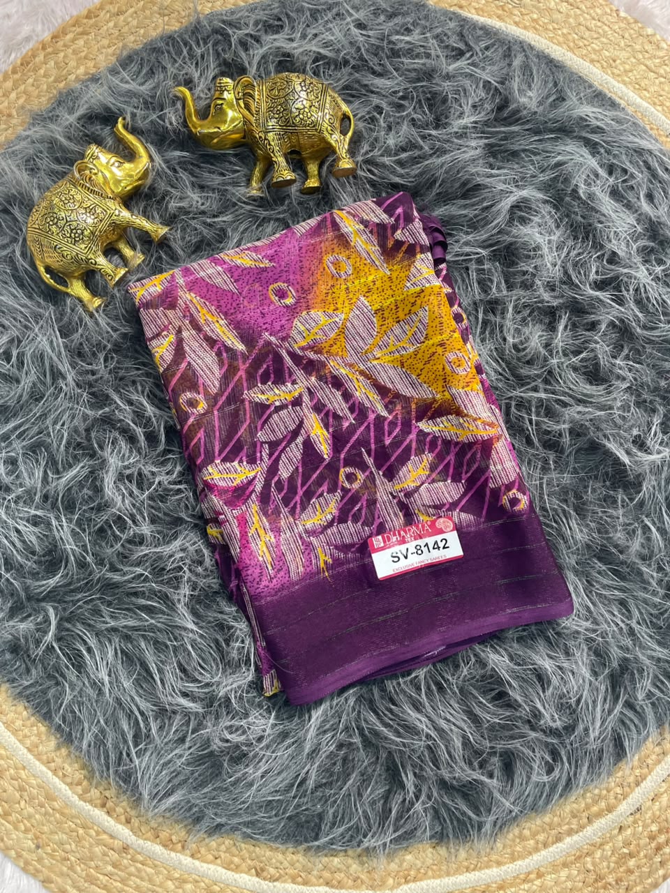 SV-8142 PATTERN FABRIC SAREE WITH RICH PALLU WITH FLORAL PRINT WITH BLOUSE