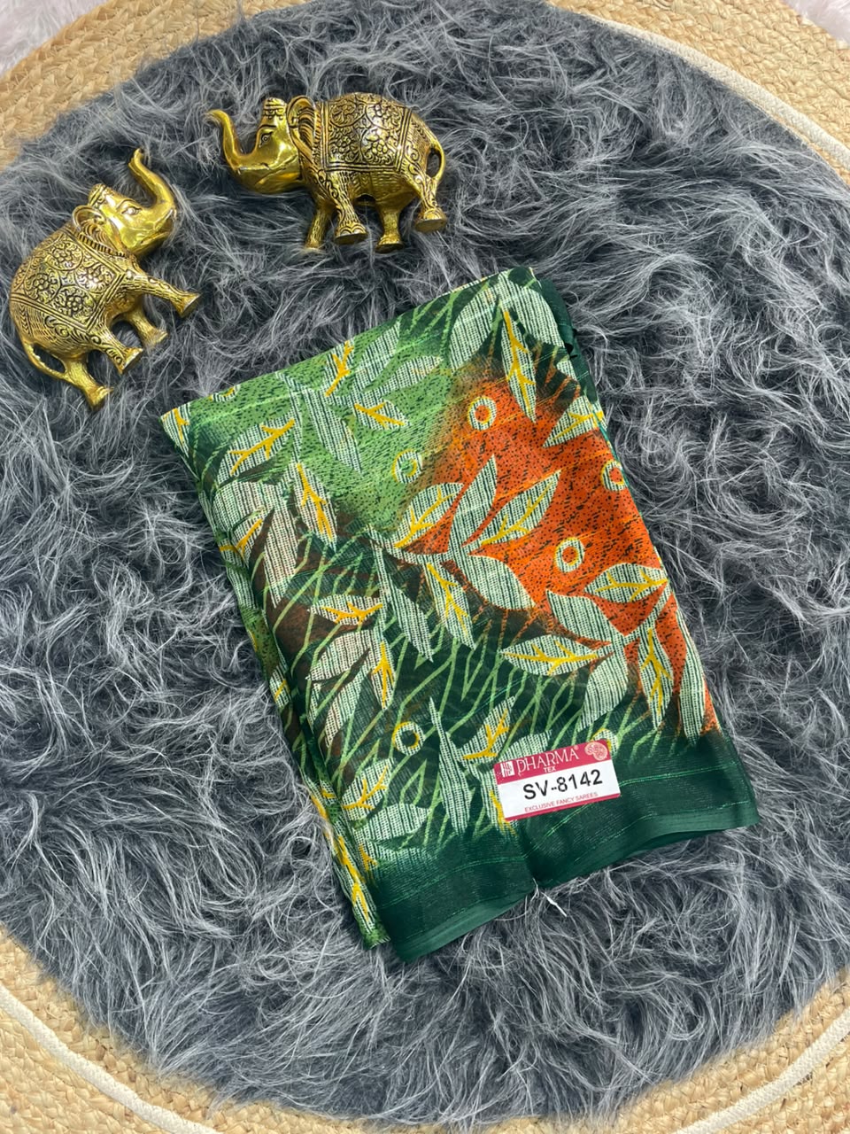 SV-8142 PATTERN FABRIC SAREE WITH RICH PALLU WITH FLORAL PRINT WITH BLOUSE