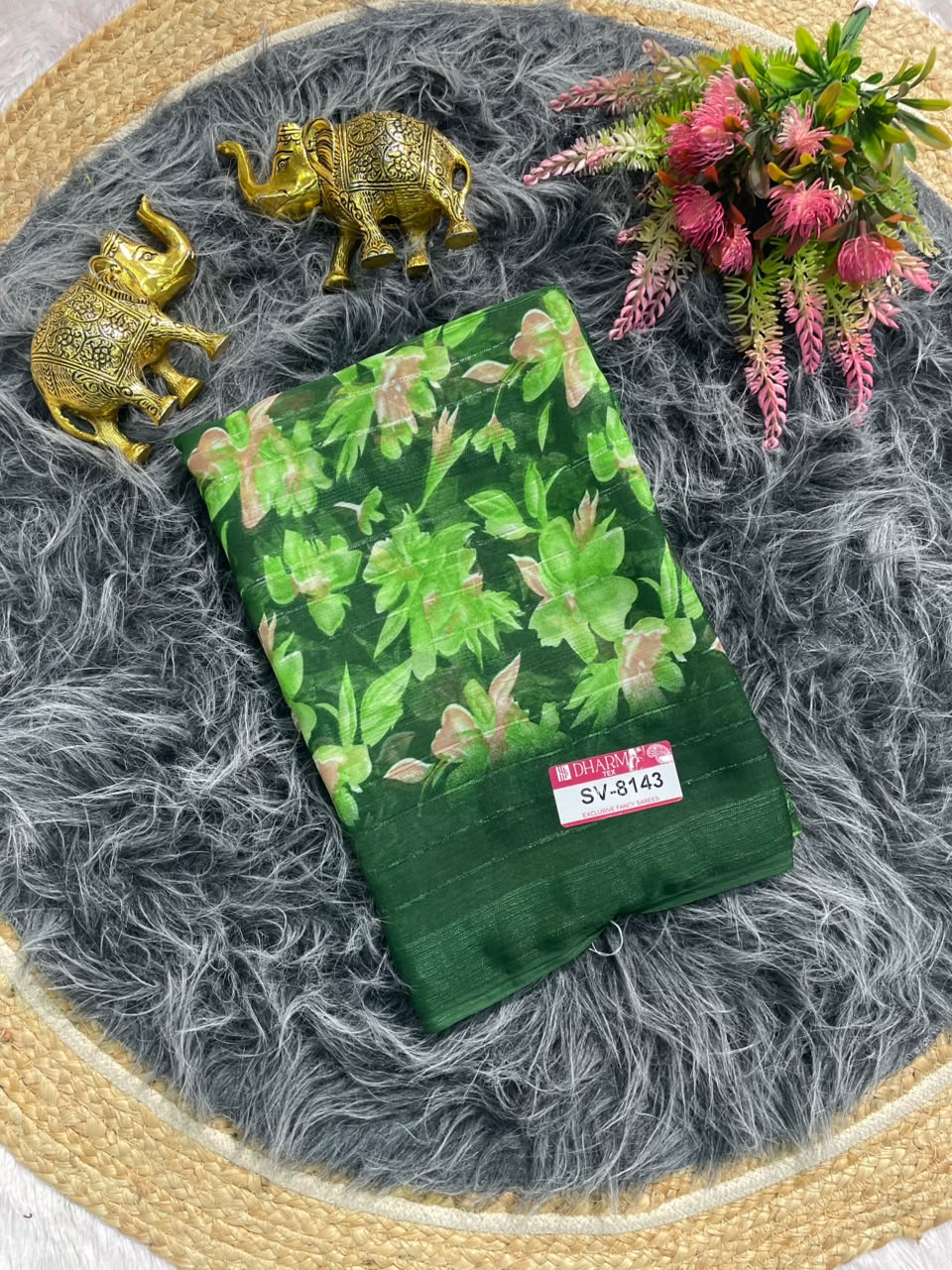 SV-8143 PATTERN FABRIC SAREE WITH BEAUTIFUL RICH PALLU WITH FLORAL PRINT ALL OVER ON SAREE WITH BLOUSE